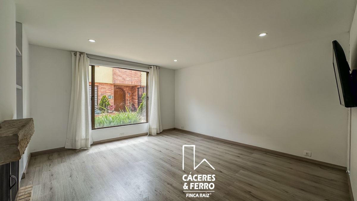 Casa en venta en Colina Campestre, Bogotá · foto 2 de 22