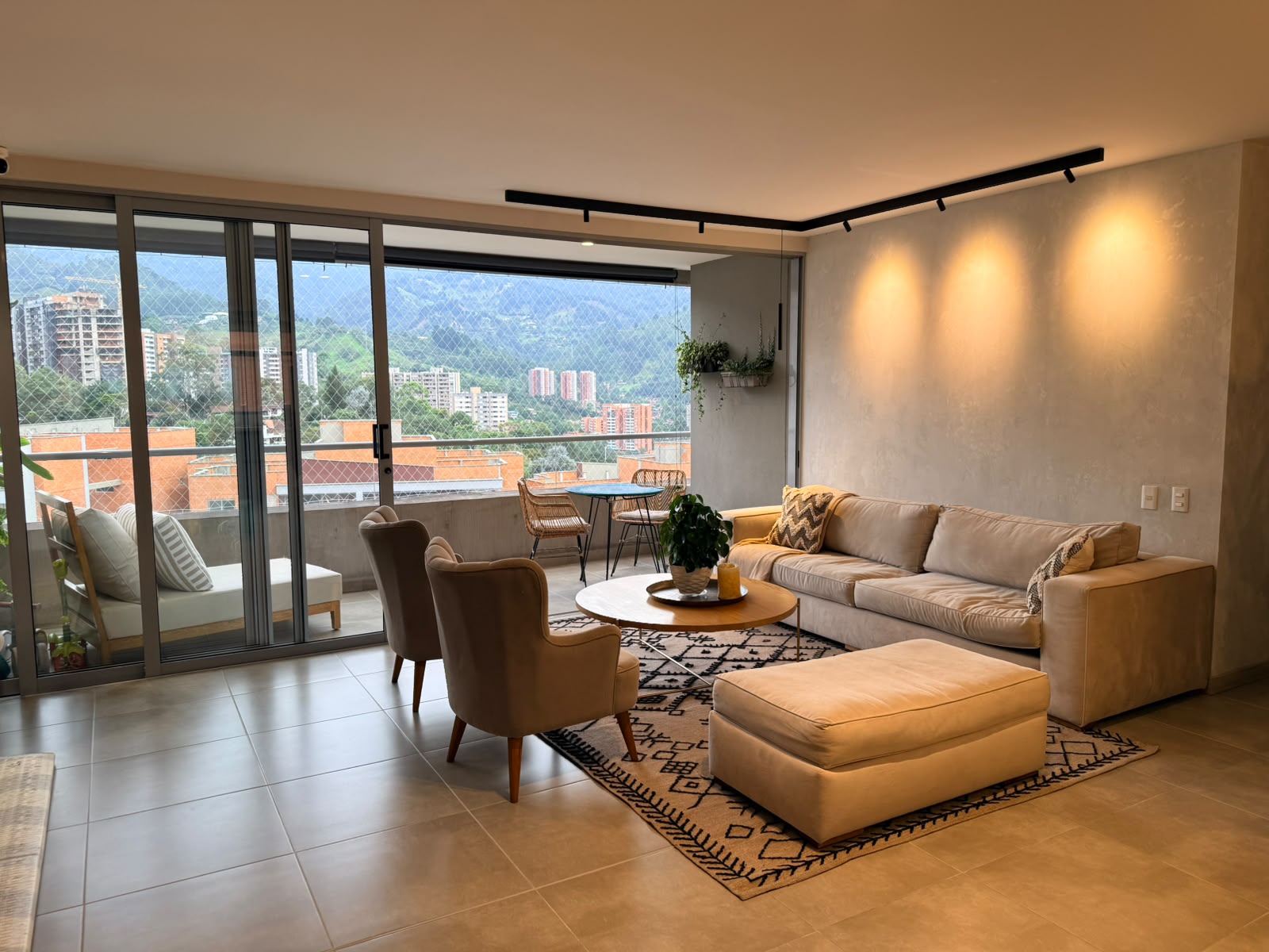 Apartamento en venta en Escobero, Envigado · foto 2 de 12