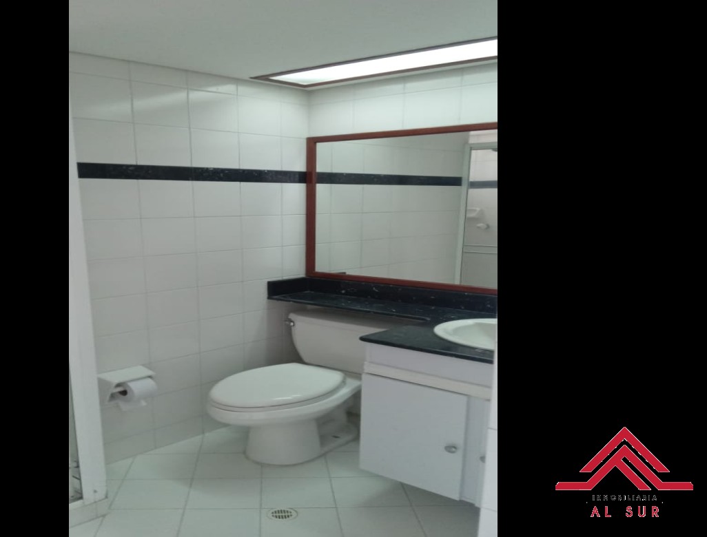 Apartamento en venta en Castropol, Medellín 3