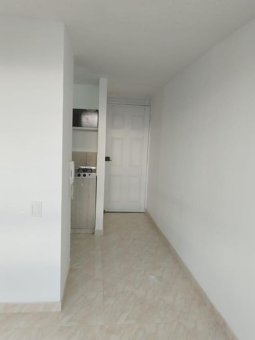 Apartaestudio en venta en Tierra Buena, Bogotá, 35 m² · foto 2 de 17