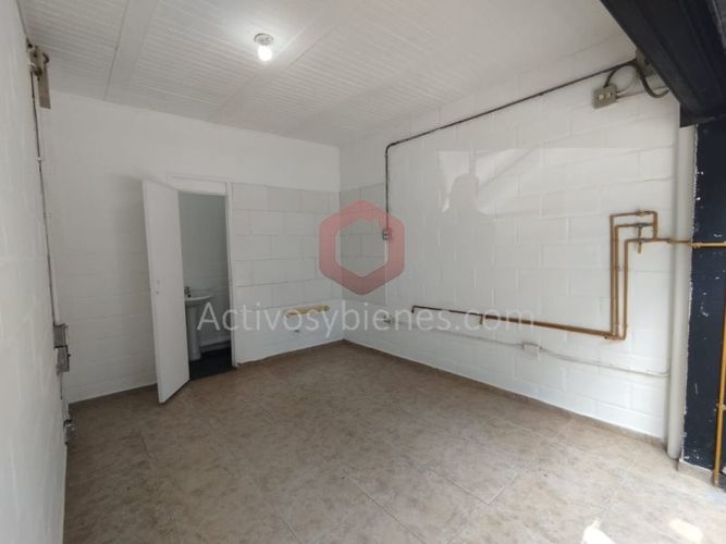Local en arriendo en Milan - Vallejuelos, Envigado, 17 m² · foto 3 de 6