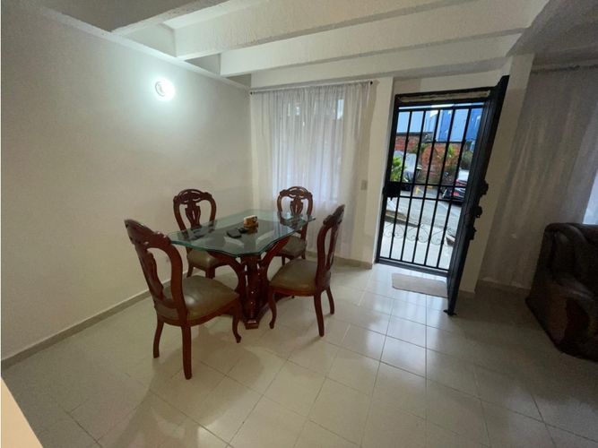 Casa de 3 alcobas en venta en Niagara, Armenia, 100 m² · foto 2 de 14