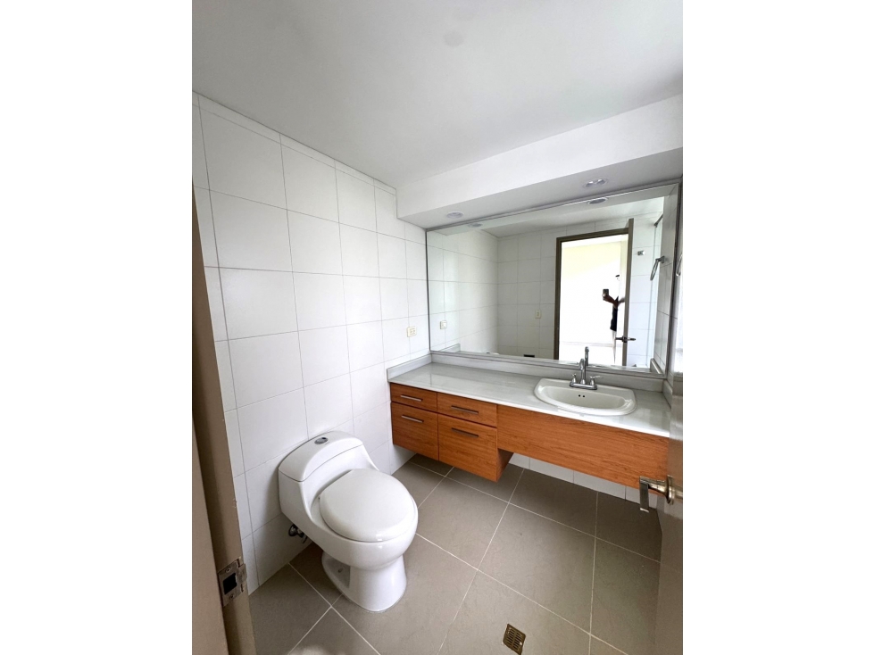 Apartamento en arriendo en El Poblado, Medellín · foto 20 de 24