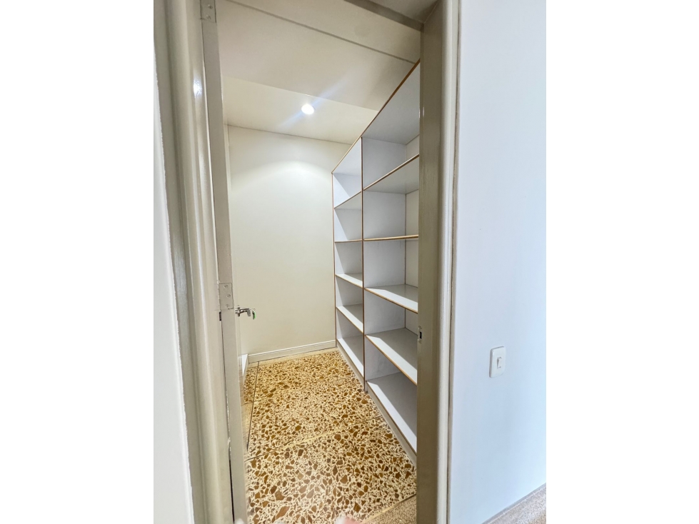 Apartamento en arriendo en El Poblado, Medellín · foto 22 de 24