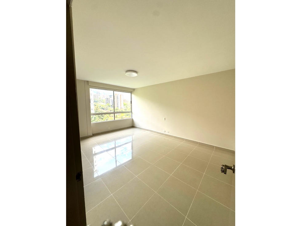 Apartamento en arriendo en El Poblado, Medellín · foto 23 de 24