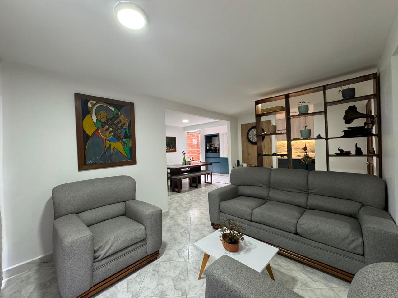 Apartamento en venta en El Poblado, Envigado 2
