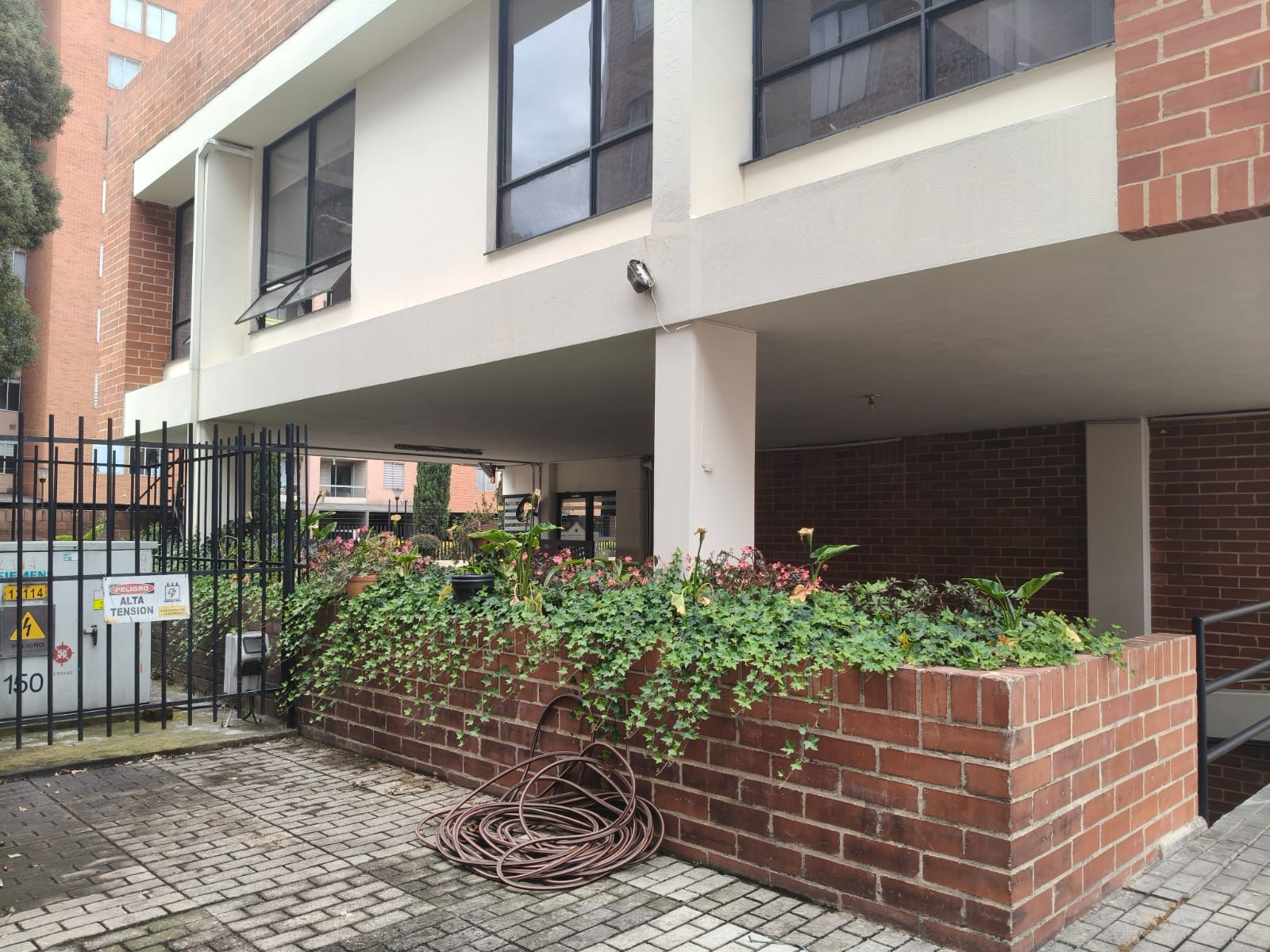 Apartamento en venta en Gran Granada, Bogotá · foto 2 de 13