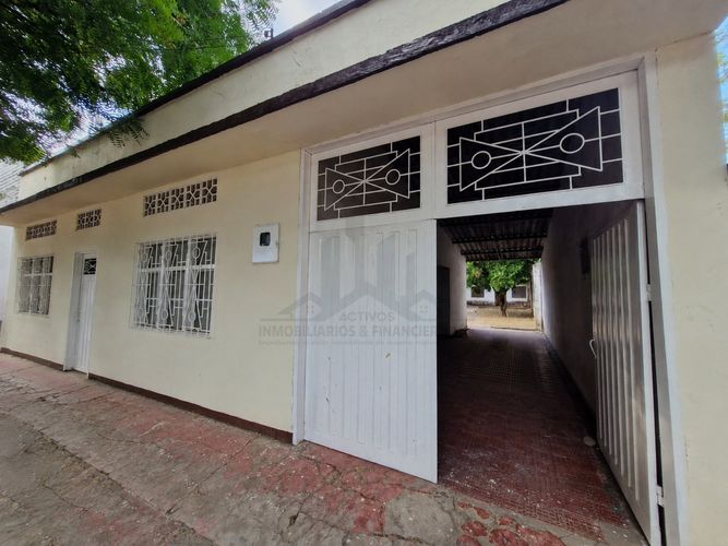 Casa de 2 alcobas en venta en Ricaurte, 188 m² · foto 2 de 14
