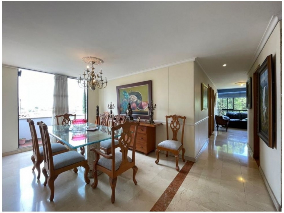 Apartamento en venta en El Poblado, Medellín 2