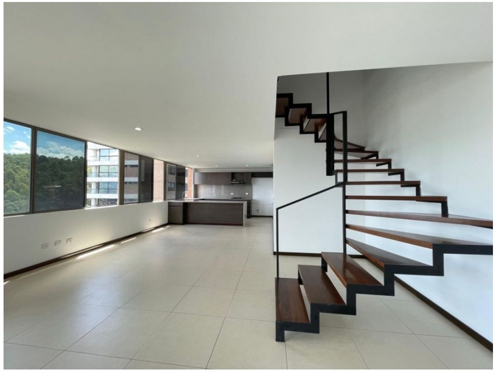 Apartamento en venta en El Poblado, Medellín 2
