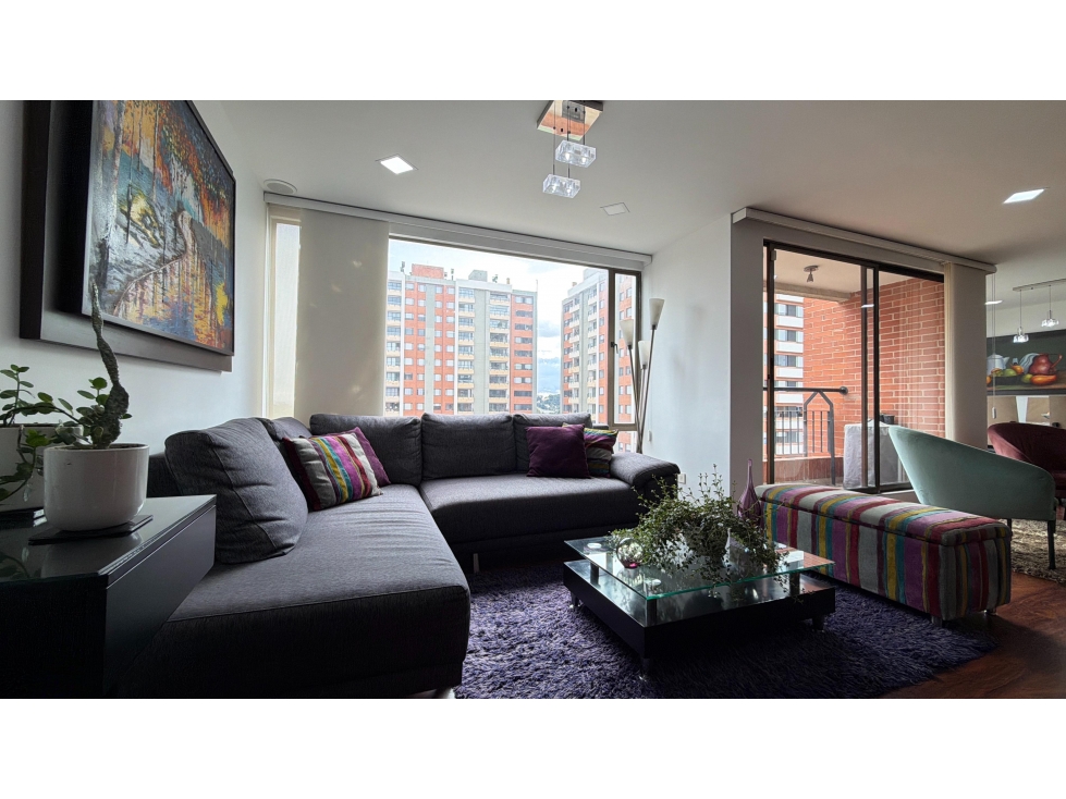Apartamento en venta en Lagos De Cordoba, Bogotá · foto 10 de 24