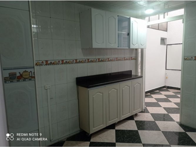 Casa de 4 alcobas en venta en Villa Luz, Bogotá, 320 m² · foto 16 de 22