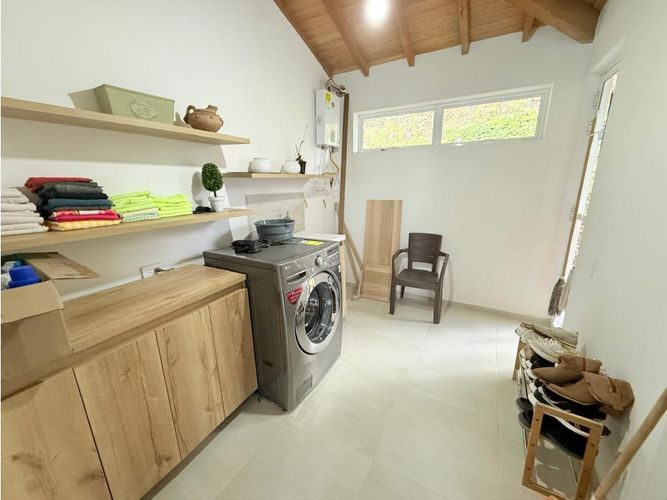 Finca en arriendo en Llano Grande, La Ceja, 255 m² · foto 8 de 21