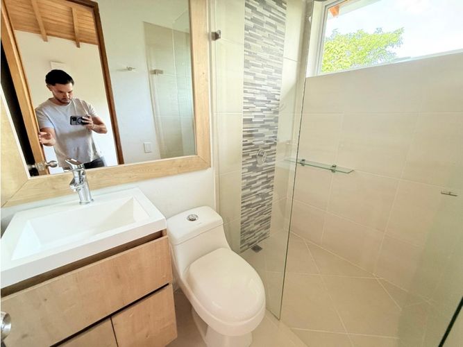 Finca en arriendo en Llano Grande, La Ceja, 255 m² · foto 15 de 21