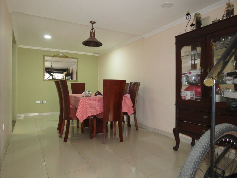 Casa en venta en Engativá, Bogotá · foto 4 de 24