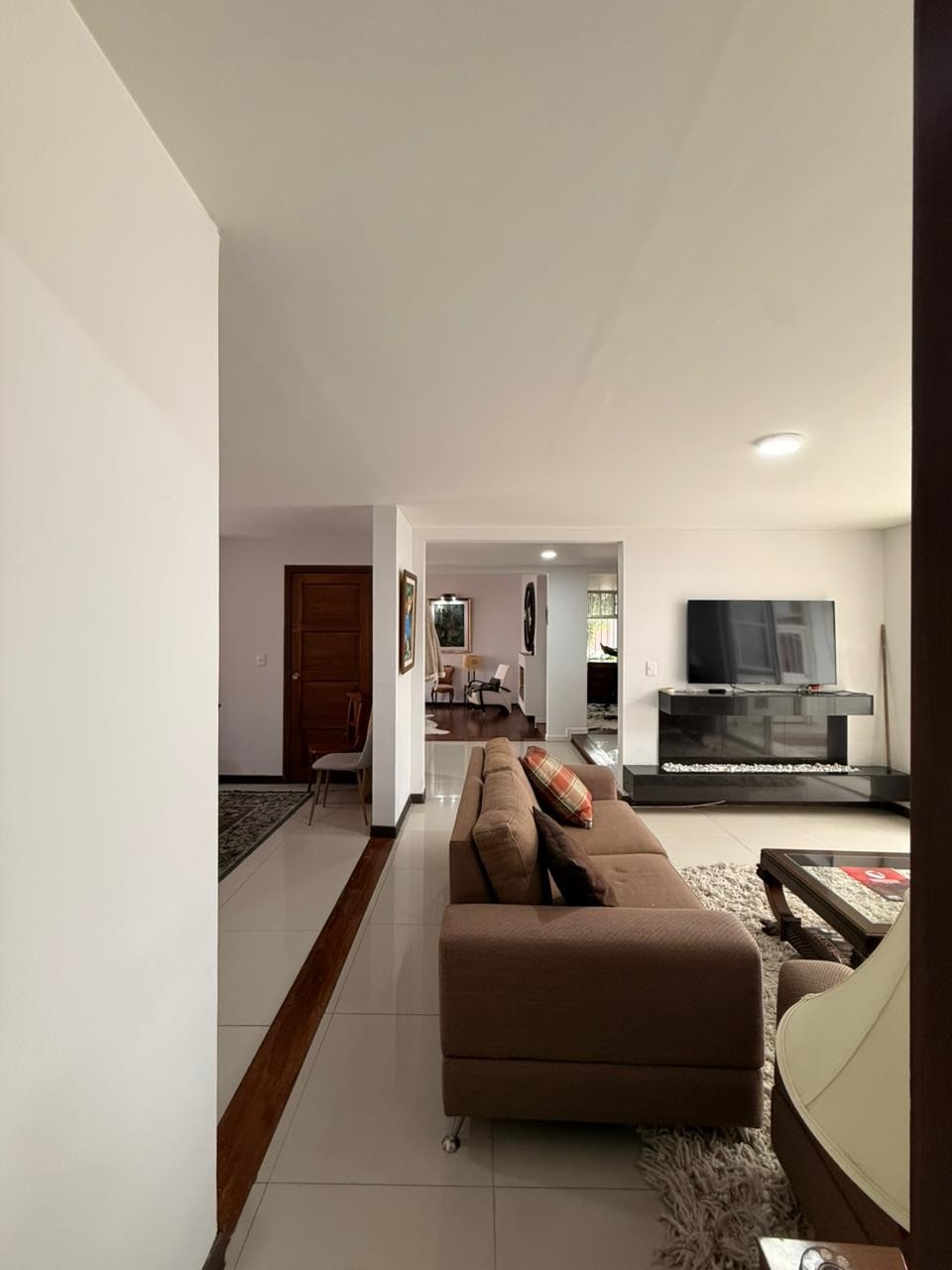 Casa en venta en Santa Barbara, Bogotá · foto 3 de 13
