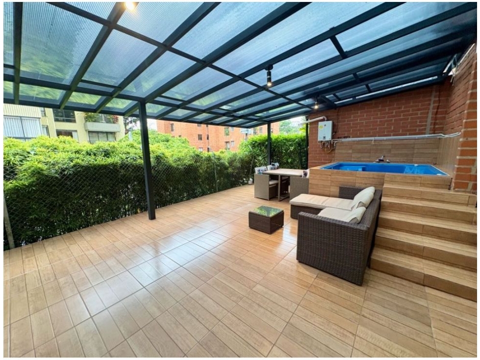 Casa en venta en El Poblado, Medellín 5