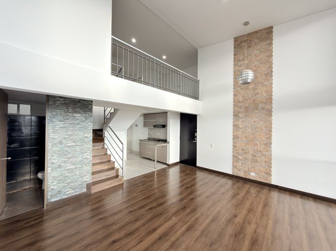 Apartamento de 3 alcobas en venta en Las Delicias, Madrid, 107 m² · foto 3 de 24