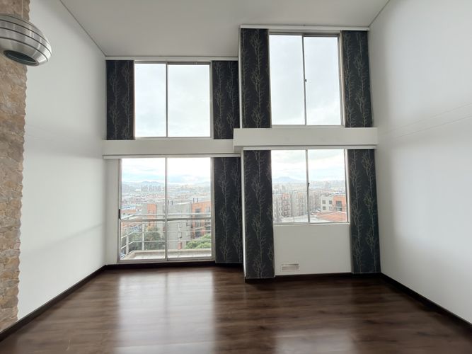 Apartamento de 3 alcobas en venta en Las Delicias, Madrid, 107 m² · foto 5 de 24
