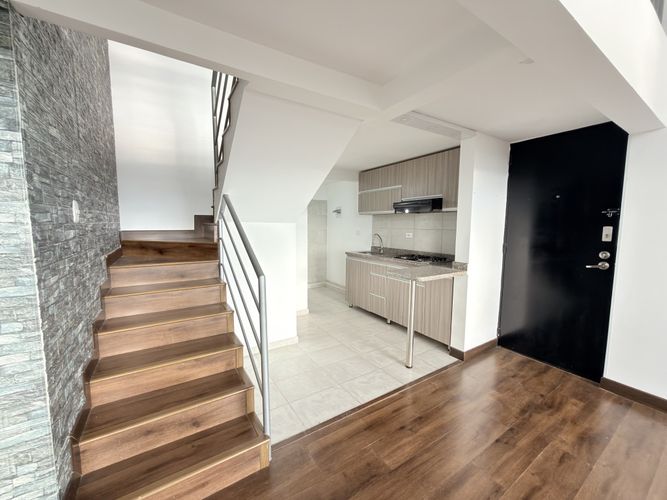 Apartamento de 3 alcobas en venta en Las Delicias, Madrid, 107 m² · foto 9 de 24