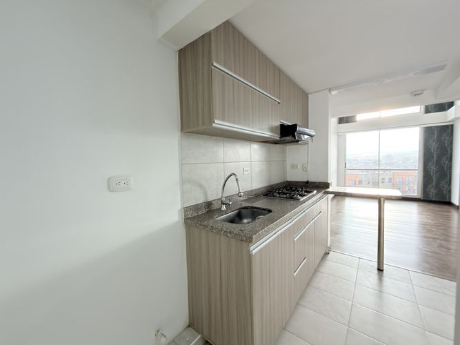 Apartamento de 3 alcobas en venta en Las Delicias, Madrid, 107 m² · foto 12 de 24