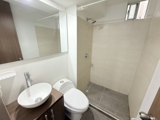 Apartamento de 3 alcobas en venta en Las Delicias, Madrid, 107 m² · foto 15 de 24