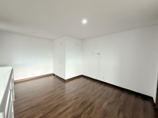 Apartamento de 3 alcobas en venta en Las Delicias, Madrid, 107 m² · foto 19 de 24