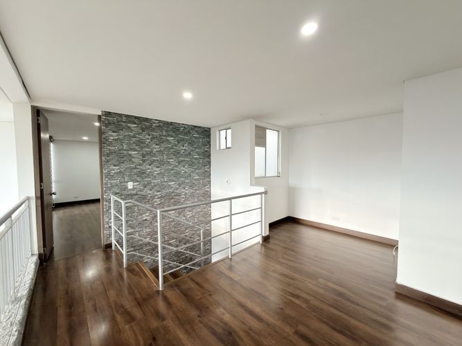 Apartamento de 3 alcobas en venta en Las Delicias, Madrid, 107 m² · foto 21 de 24