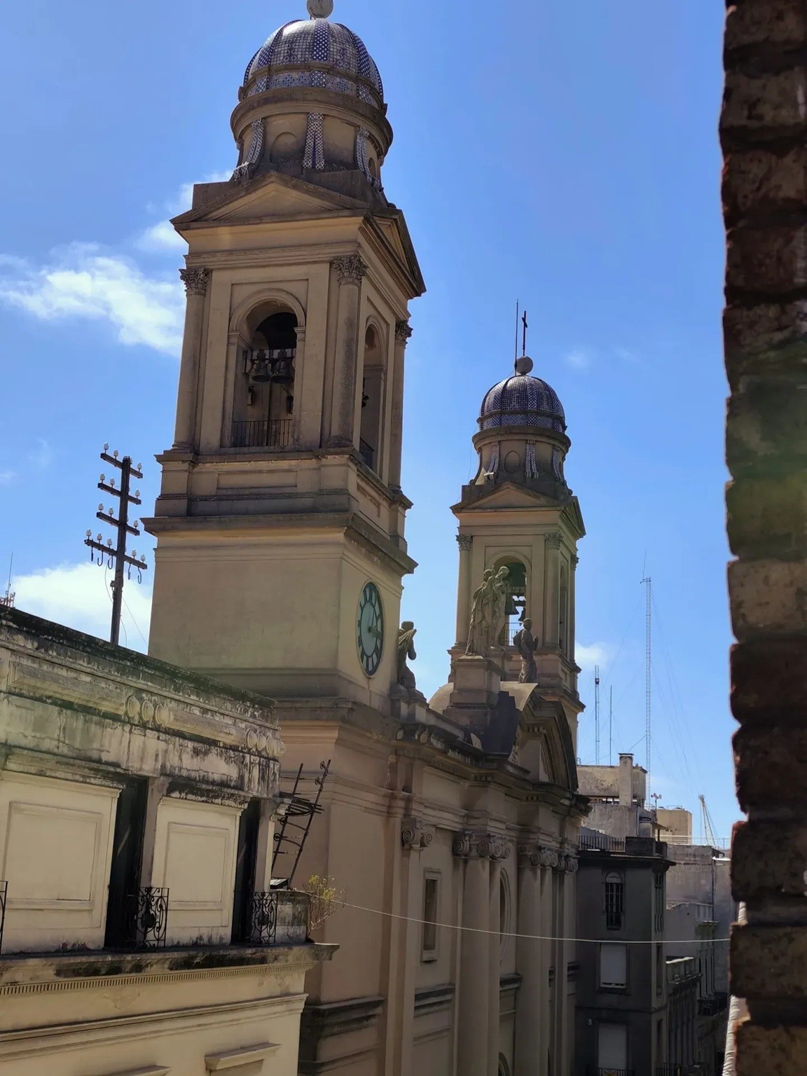 HERMOSO ALQUILER AMUEBLADO EN CIUDAD VIEJA, 1 DORMITORIO, PISO 5, TERRAZA LAVADERO, GASTOS COMUNES BAJOS · Foto 2