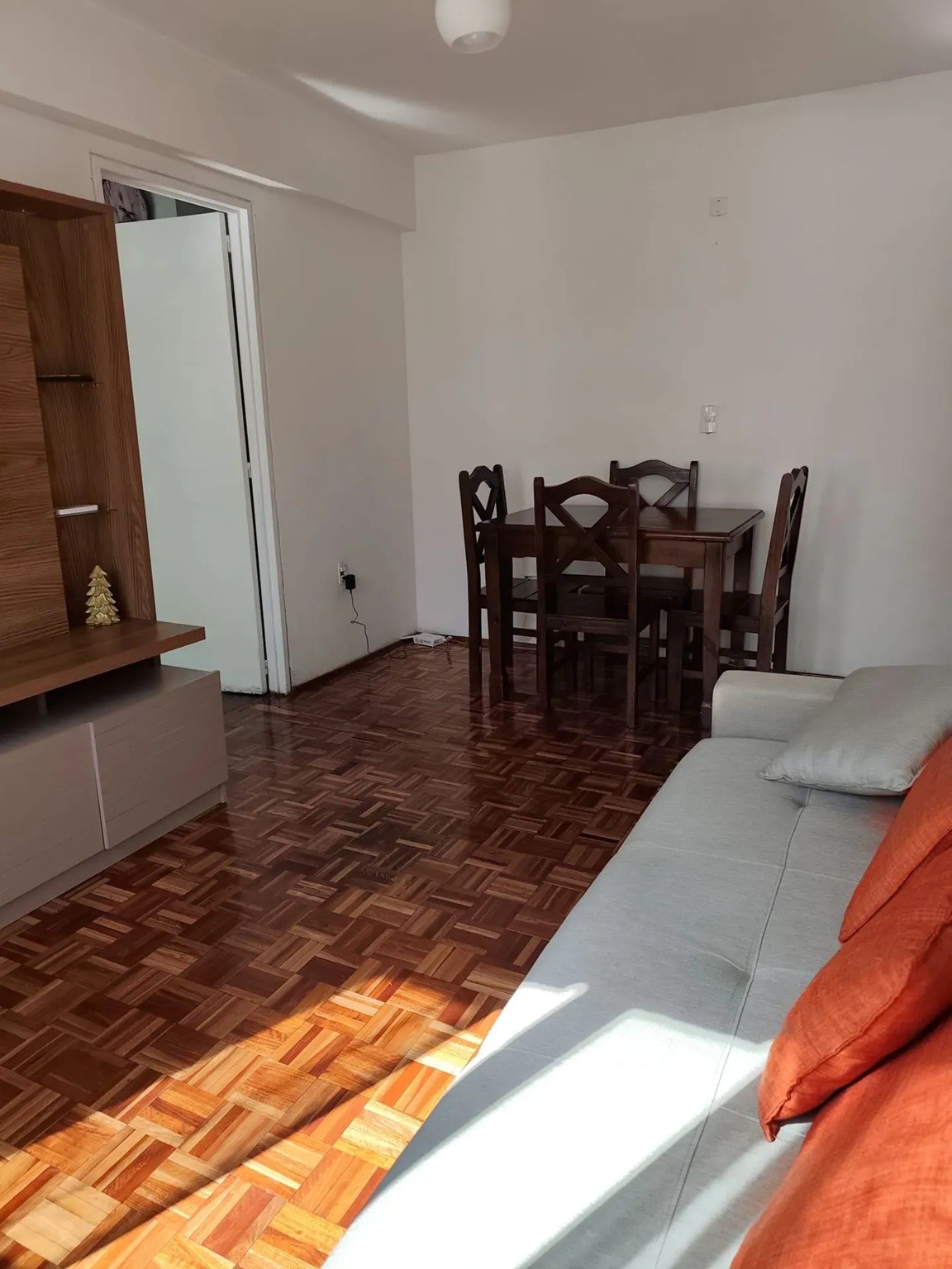 HERMOSO ALQUILER AMUEBLADO EN CIUDAD VIEJA, 1 DORMITORIO, PISO 5, TERRAZA LAVADERO, GASTOS COMUNES BAJOS · Foto 6