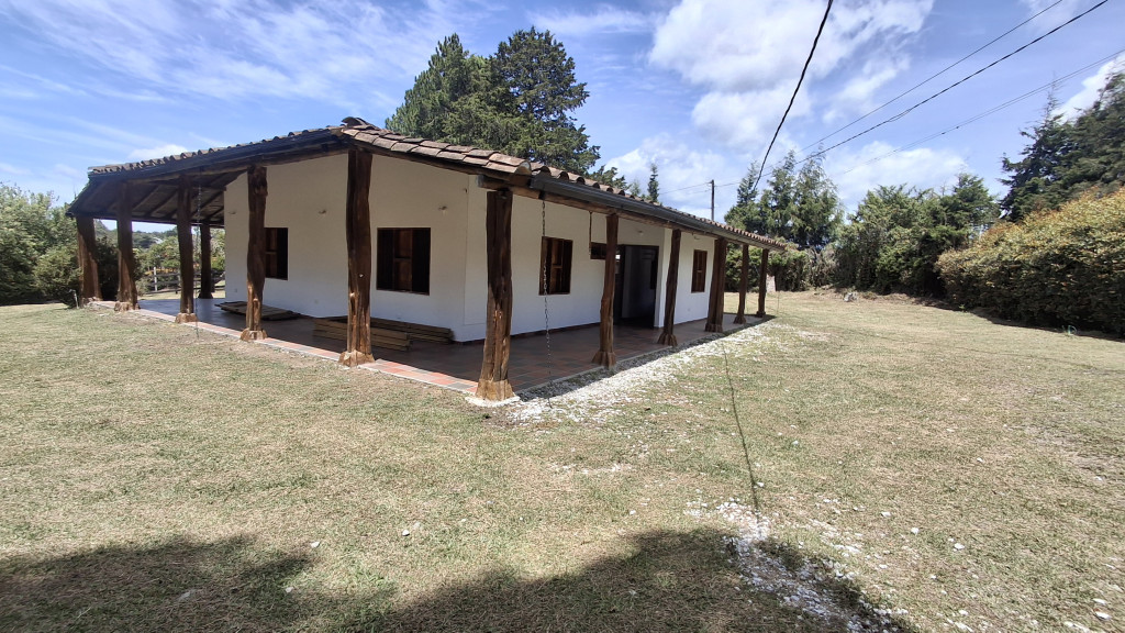 Country house for rent in Aeropuerto, Rionegro