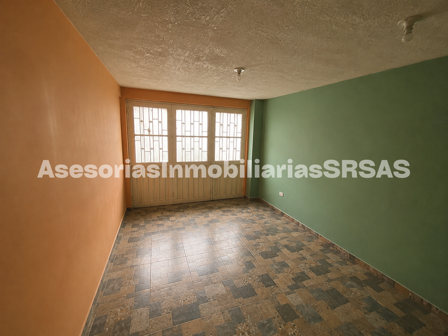 Casa en venta en Los Cerezos, Bogotá · foto 3 de 24