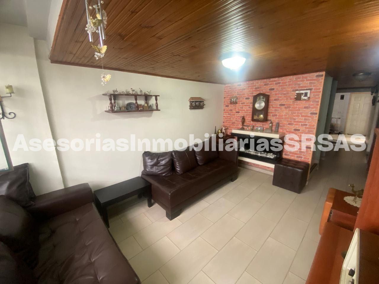 Casa en venta en Los Cerezos, Bogotá · foto 4 de 24
