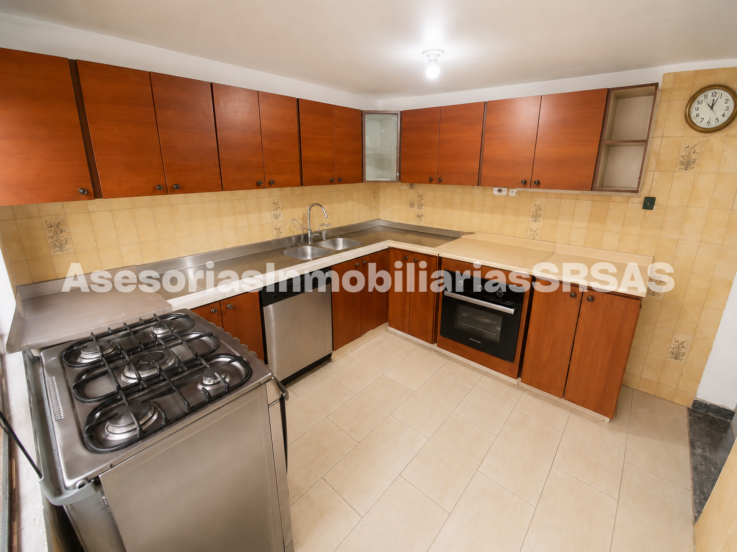 Casa en venta en Los Cerezos, Bogotá · foto 9 de 24