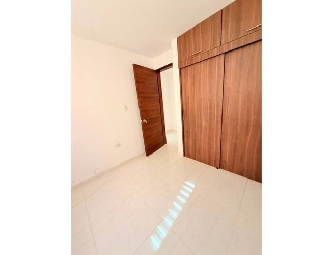 Apartamento de 3 alcobas en venta en San Antonio Del Carrizal, Girón, 60 m² · foto 5 de 10
