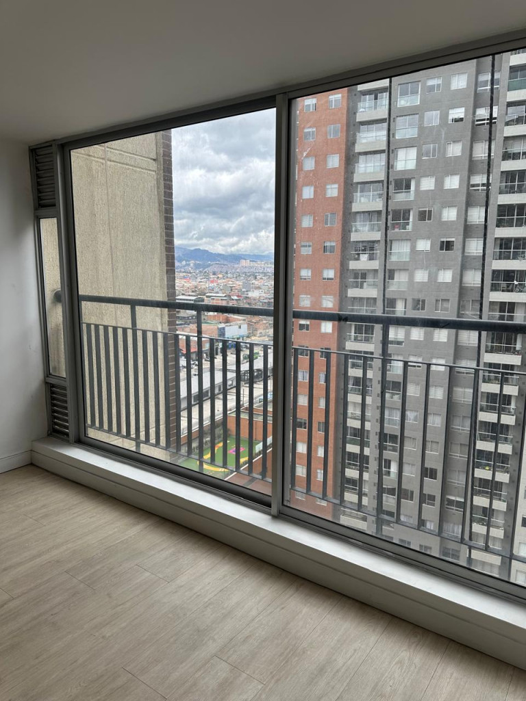 Apartamento en venta en Las Americas, Bogotá · foto 2 de 22
