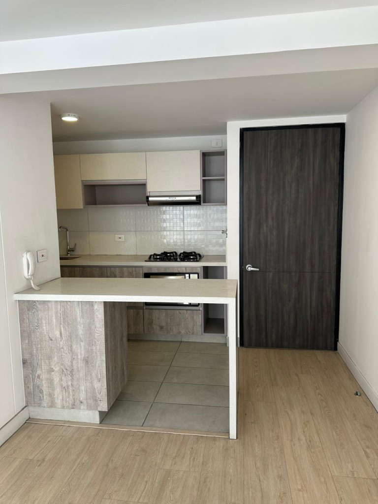 Apartamento en venta en Las Americas, Bogotá · foto 8 de 22
