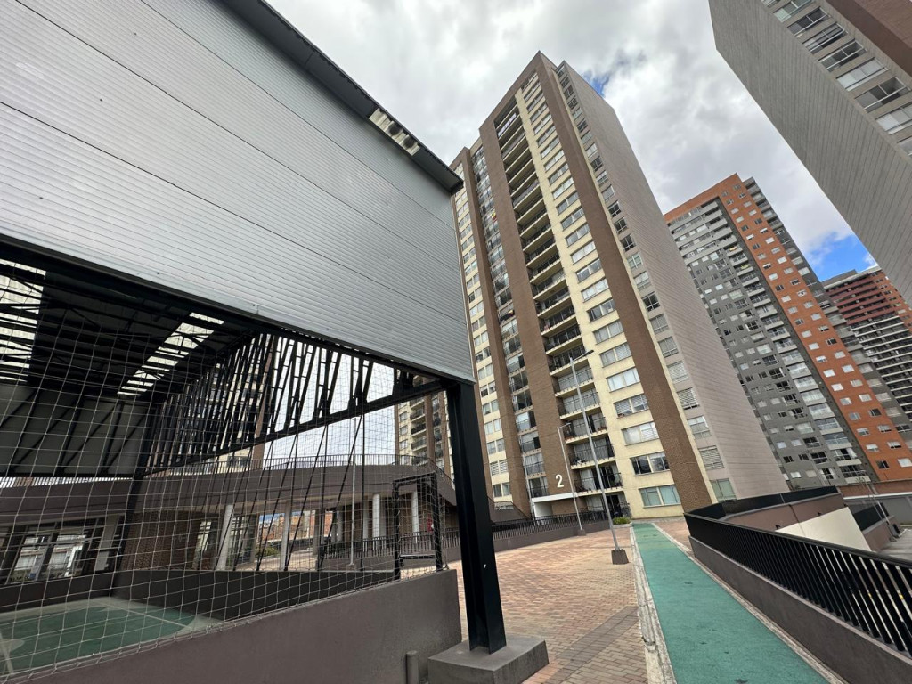 Apartamento en venta en Las Americas, Bogotá · foto 20 de 22