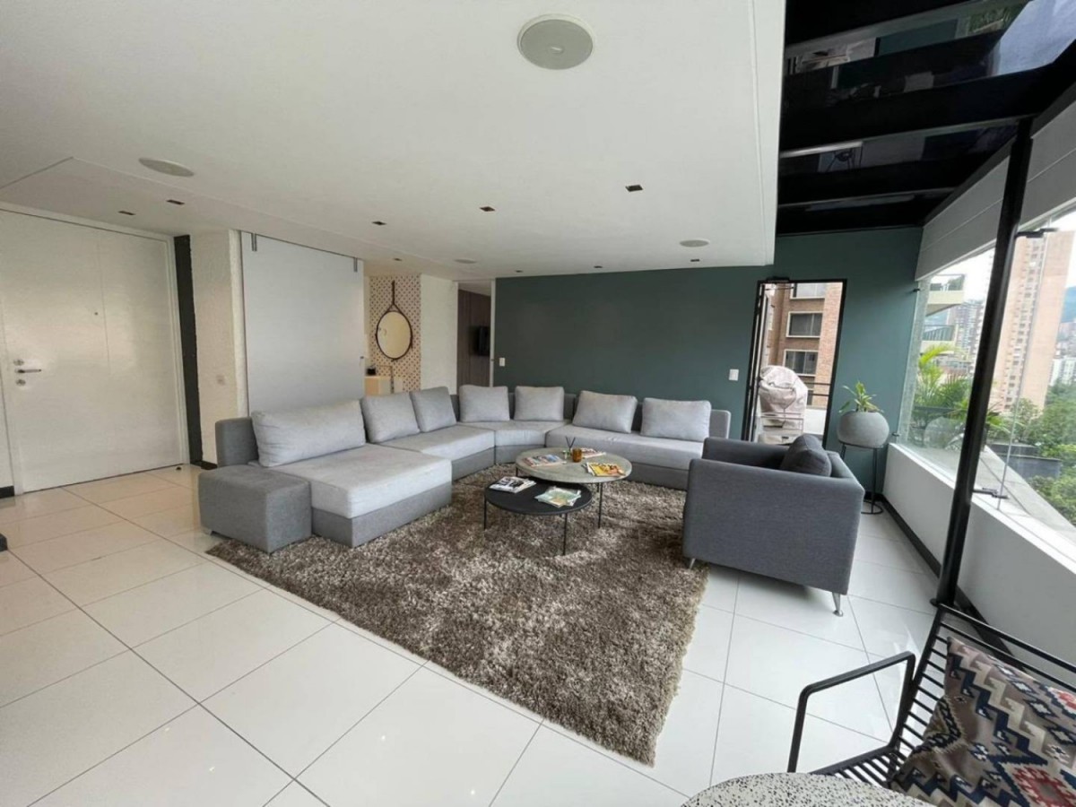 Apartment for sale in El Poblado, Medellín 2