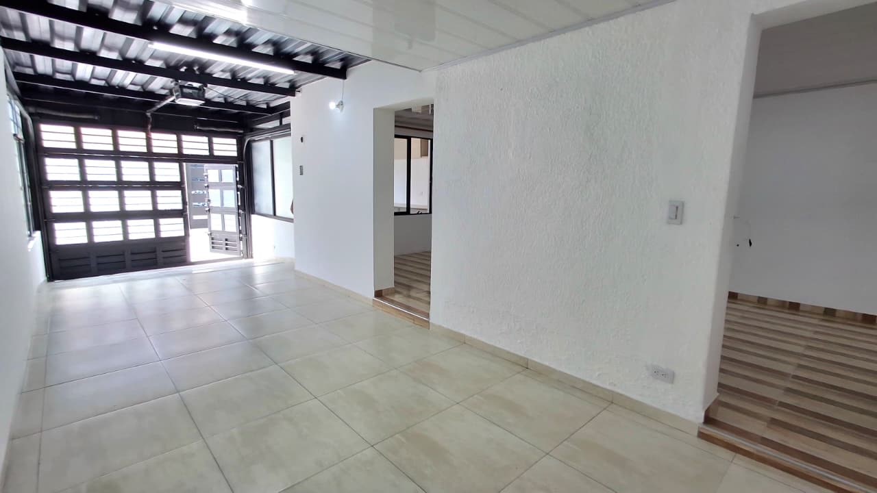 Casa en venta en Villa Del Rio, Bogotá · foto 2 de 24