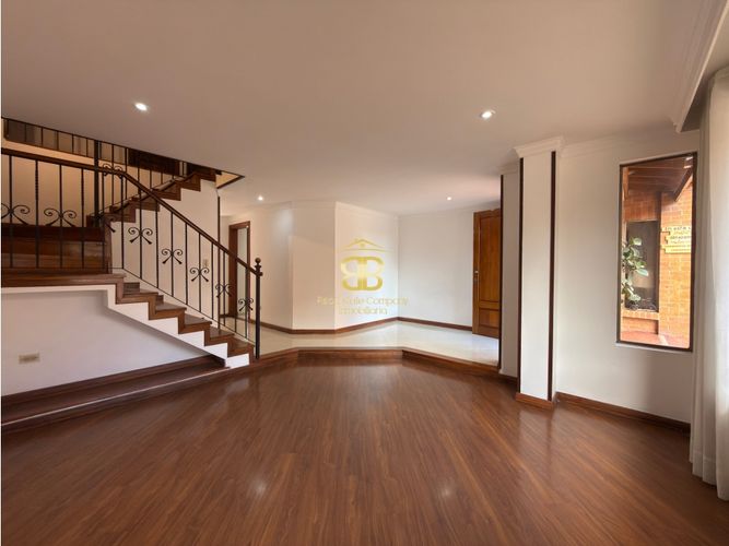 Casa de 3 alcobas en venta en Vereda La Balsa, Chía, 274 m² · foto 2 de 24
