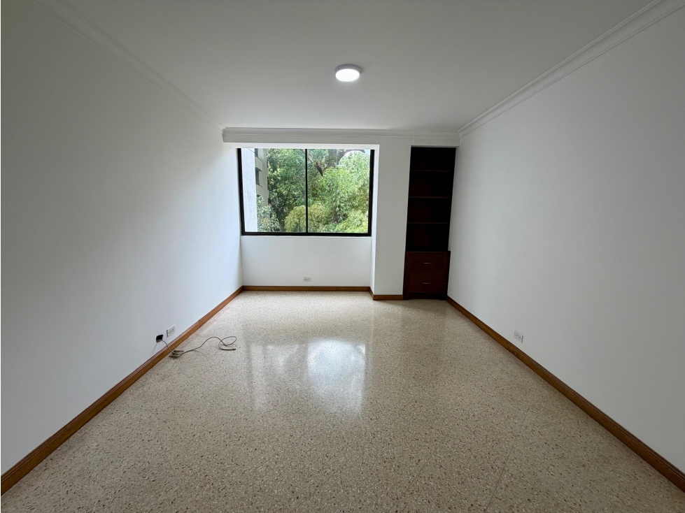 Apartamento en venta en Milla De Oro, Medellín · foto 11 de 13