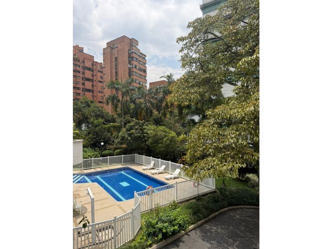 Apartamento de 3 alcobas en arriendo en Milla De Oro, Medellín, 195 m² · foto 13 de 13