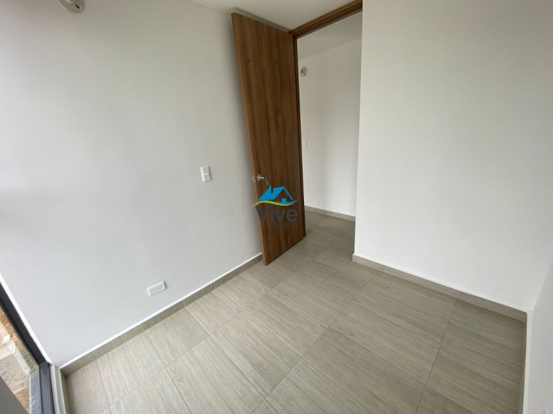 Apartamento en arriendo en Centro, Rionegro · foto 7 de 12