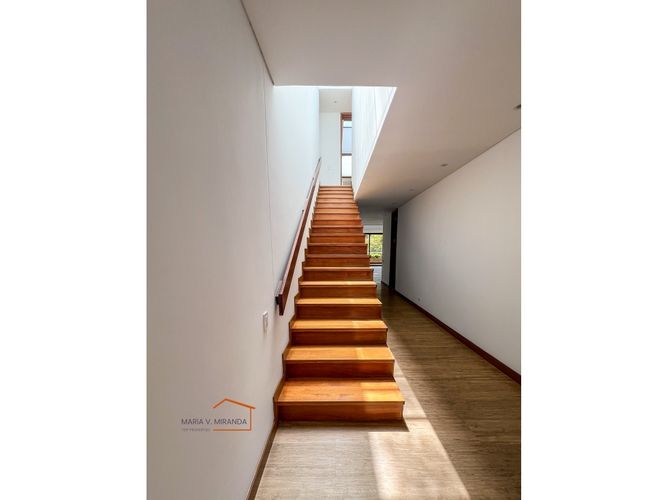Apartamento de 3 alcobas en venta en Santa Barbara Alta, Bogotá, 447 m² · foto 16 de 24