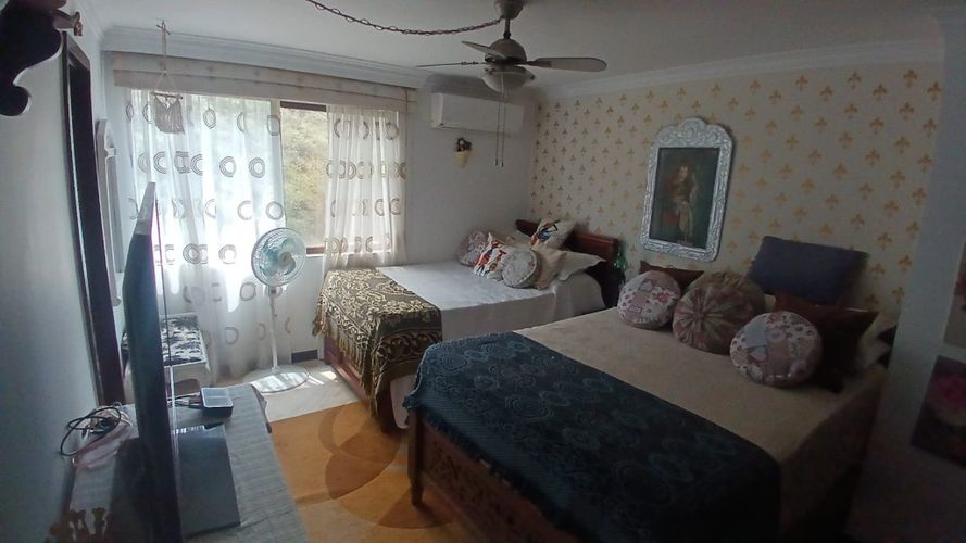 Apartamento de 4 alcobas en venta en Normandia, Cali, 280 m² · foto 13 de 24