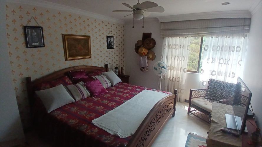 Apartamento de 4 alcobas en venta en Normandia, Cali, 280 m² · foto 15 de 24