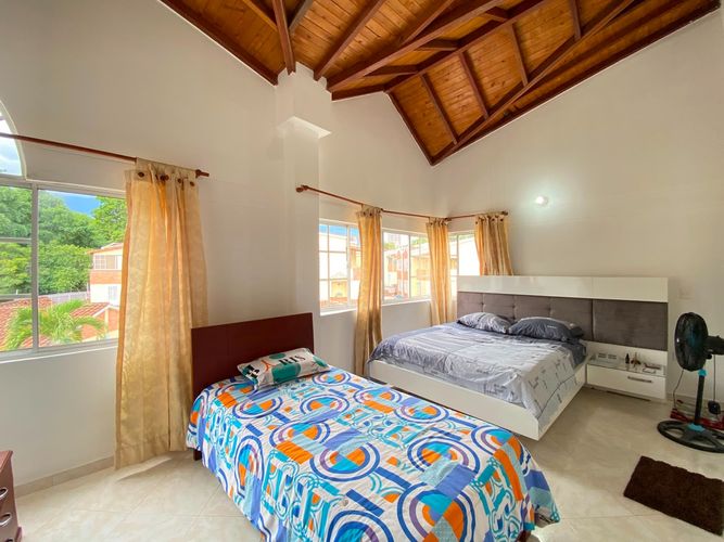 Casa de 3 alcobas en venta en Cañaveral, Floridablanca, 225 m² · foto 10 de 24