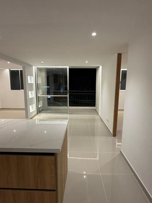Apartamento de 2 alcobas en venta en Bochalema, Cali, 58 m² · foto 7 de 14