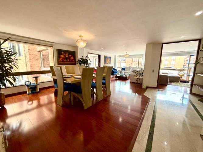 Apartamento en venta en Santa Barbara, Bogotá · foto 3 de 24
